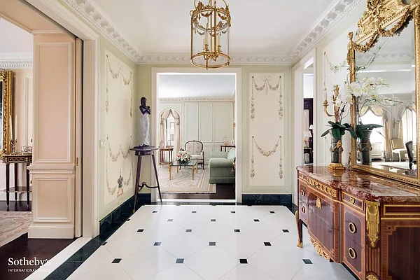 Sold by Sotheby's International Realty | media 3