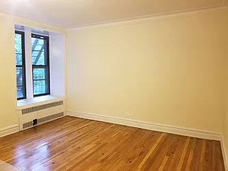 Rented by Max & Associates Realty Corp