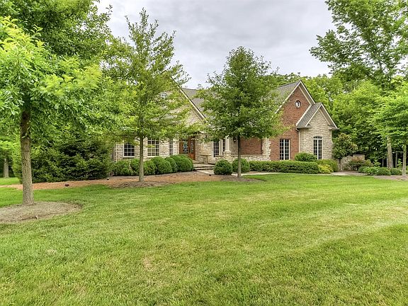 5th image of 203 Stonegate Dr