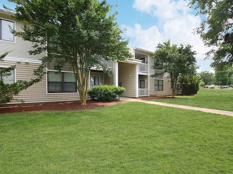 Honeytree Apartments — Photo 6