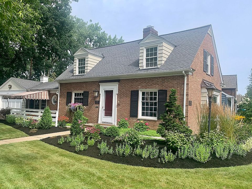 1st image of 356 Pinewood Dr