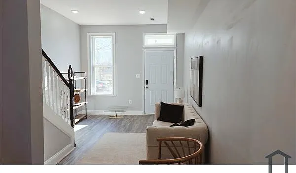 3 bed, $2,700 — Photo 3