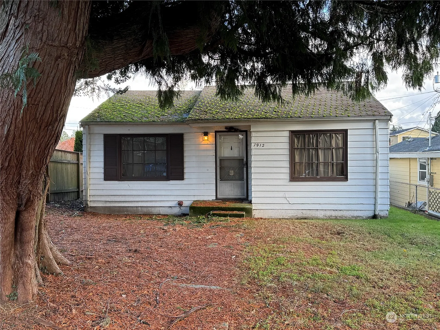 7912 34th Avenue SW photo 1