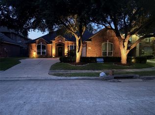 12110 Shadowpoint Dr, Houston, TX 77082