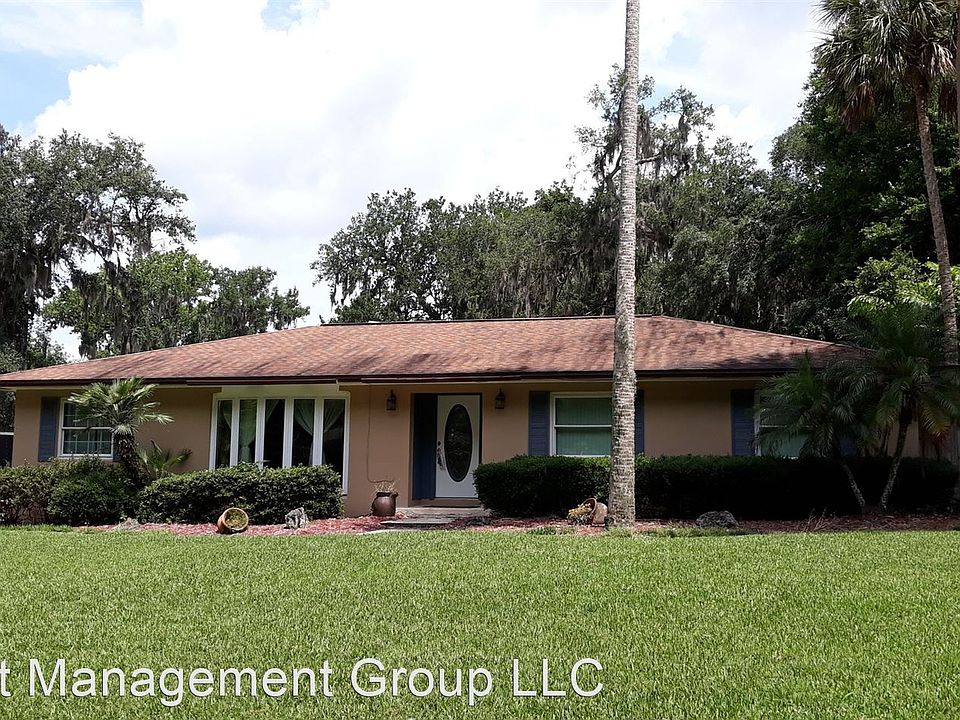 1st image of 383 Palm Dr