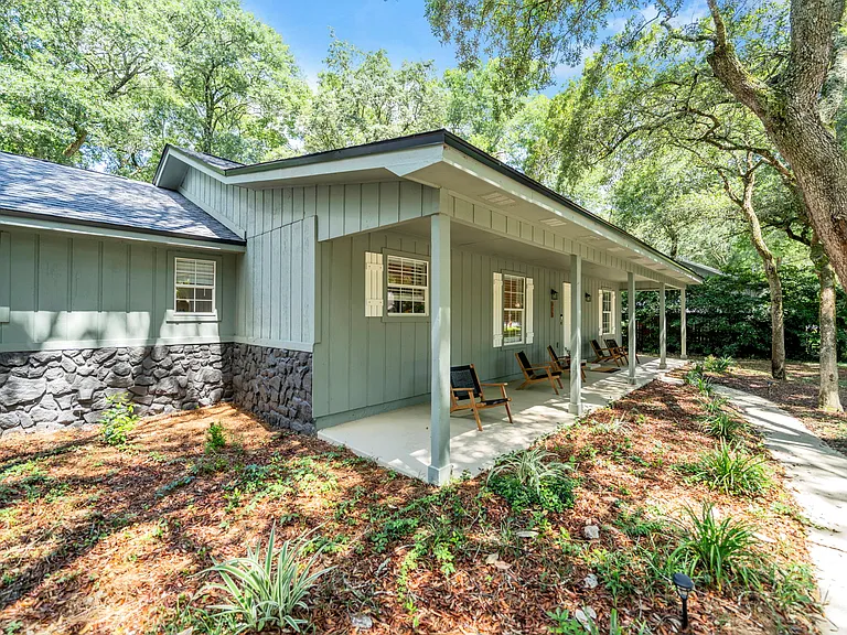 910 Whisperwood Ln S — Photo 41