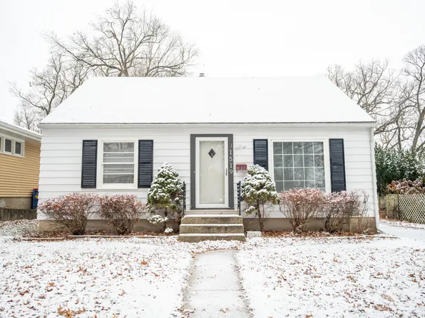 1519 Gladstone Dr SE, Grand Rapids, MI 49506