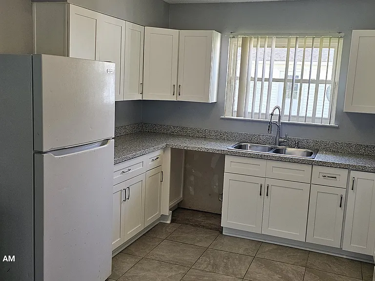 404 Corrine Ct — Photo 20