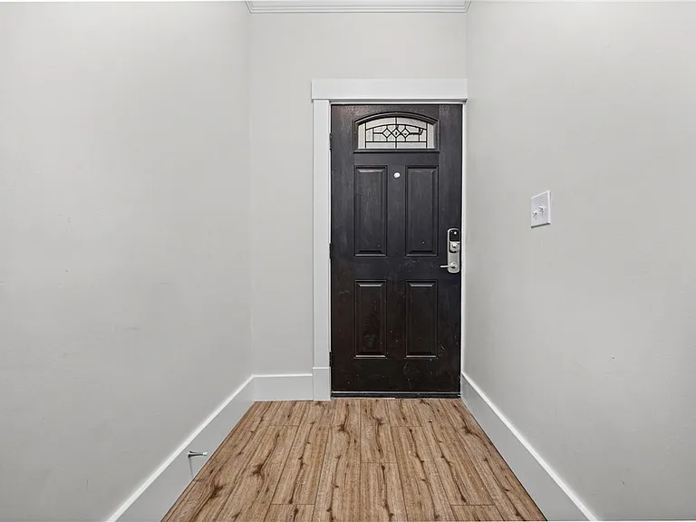 185 Columbia Ave — Photo 14