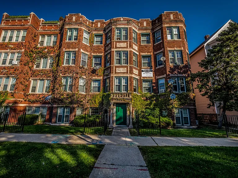 5948 W Superior — Photo 21