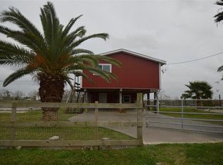 11935 Ostermeyer Rd, Galveston, TX 77554