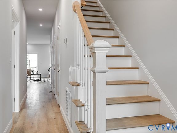 2nd image of 608 1/2 Cheatwood Ave