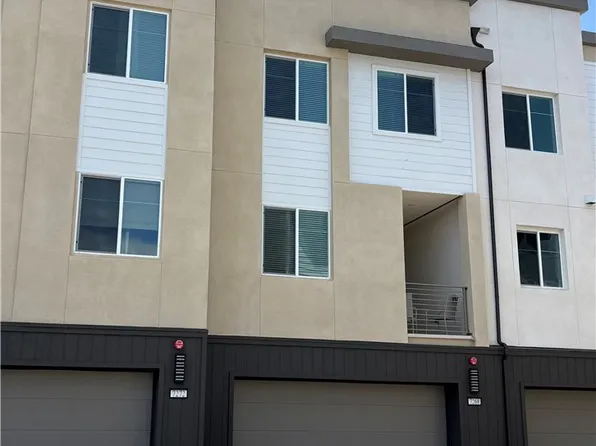 7268 Ellington Dr, Huntington Beach, CA