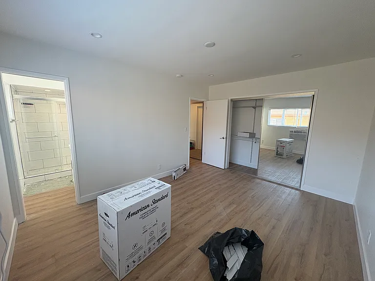 1115 N Flores St #8 — Photo 11