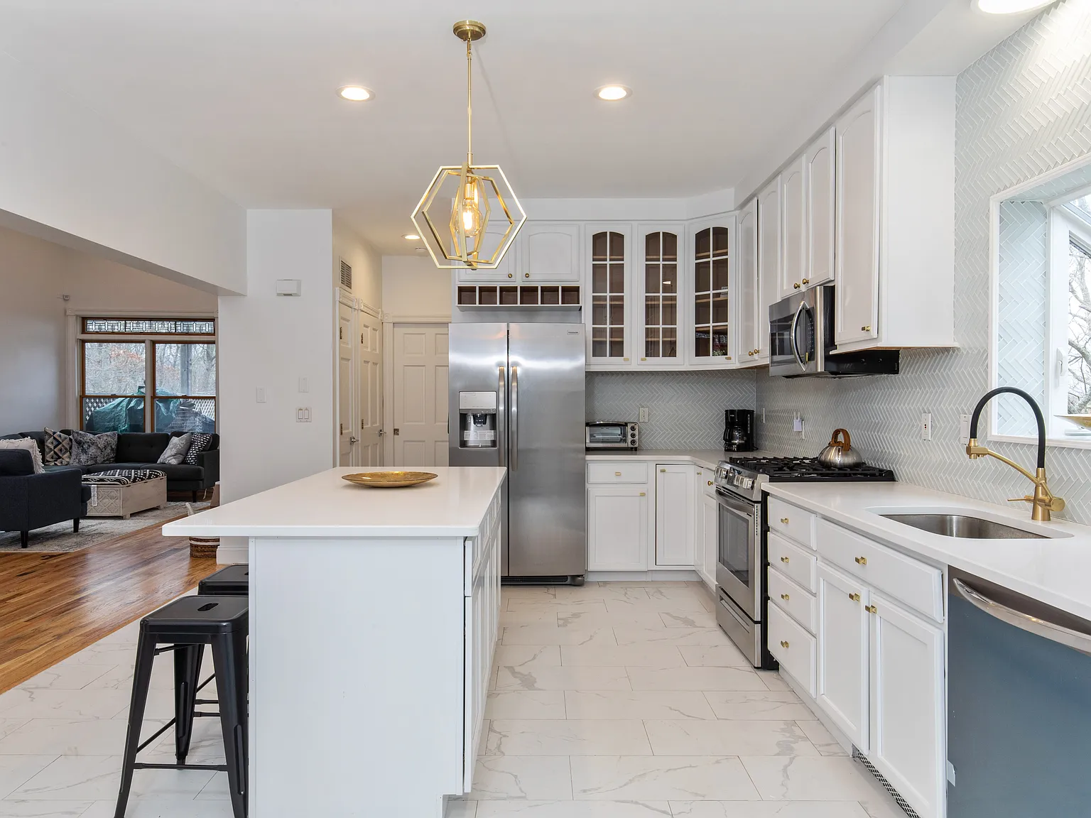 Southampton private new renovation 4 bedrooms with pool — Photo 4