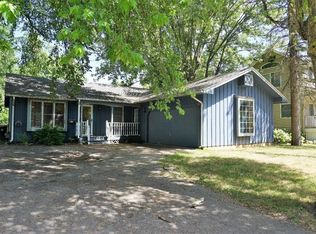 610 N Main St, Chelsea, MI 48118