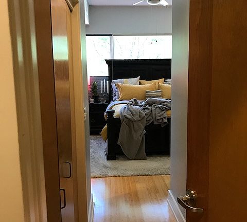 5th image of 705 W 16th St