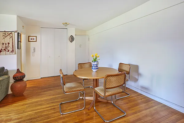 Sold by Compass | media 3