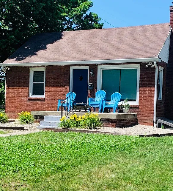860 Berkley Rd photo 1