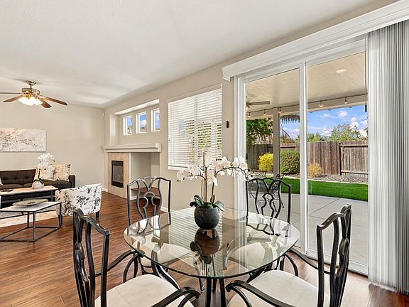 2nd image of 10224 Blossom Ridge Dr