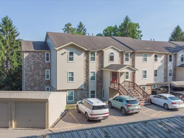 4929 Harbor Point Dr, Waterford Township, MI 48329