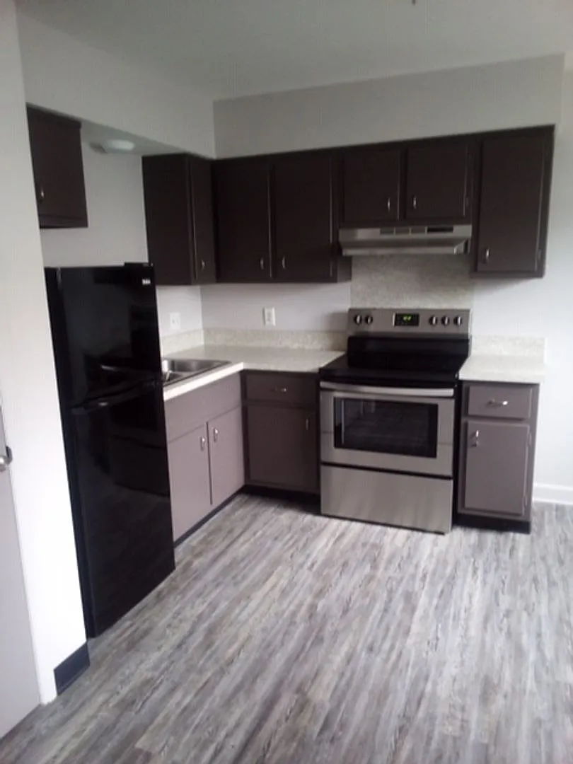 Affordable & Stylish 2-Bedroom Apartment in Holt Don't Miss Out! — Photo 1