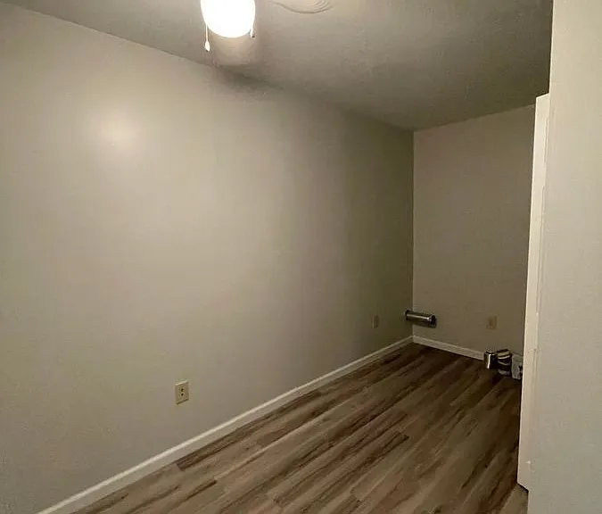 202 E North Main St — Photo 8