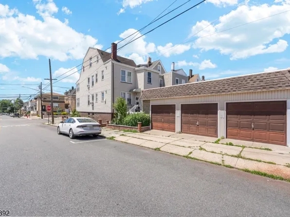 105 Bergen Ave, Kearny Town, NJ 07032