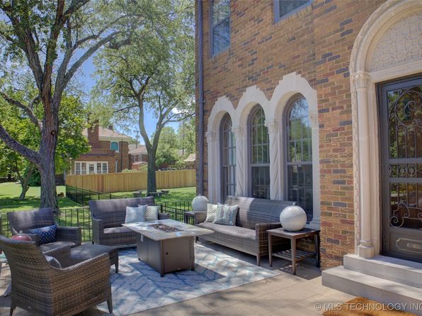 2156 S Owasso Pl, Tulsa, OK 74114