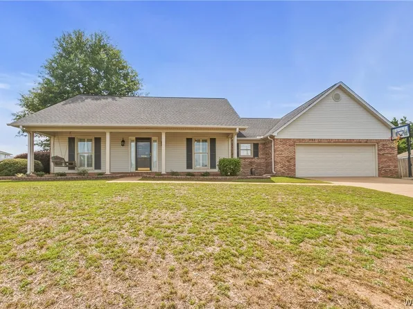 3844 Holly Point Cir, Northport, AL 35473
