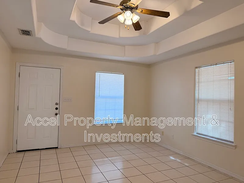 2 bed, 2.0 bath, $850 — Photo 3