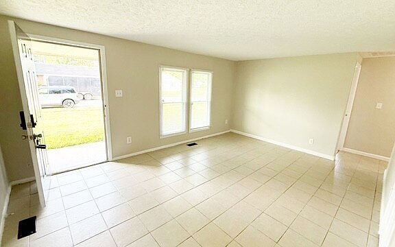 2nd image of 5720 W 41st Pl