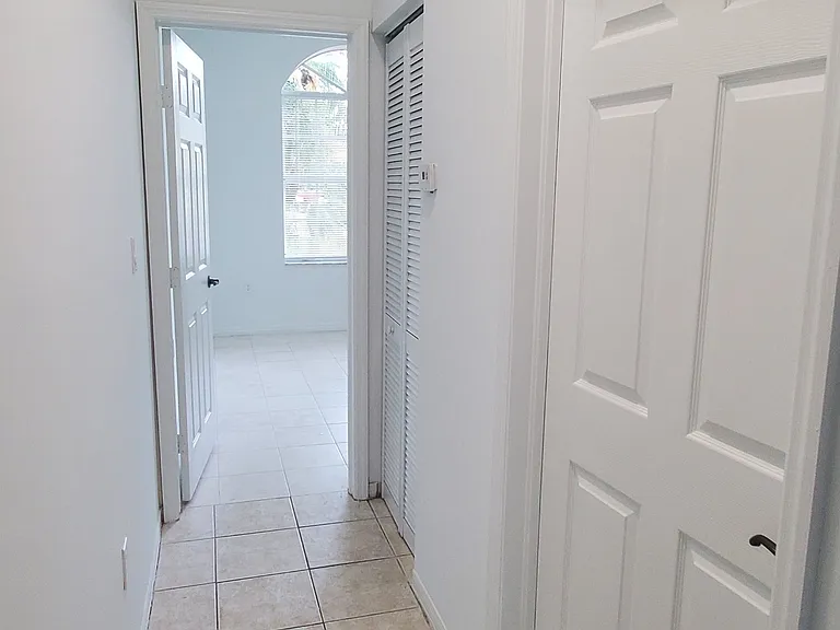 420 SE 23rd Ln — Photo 48