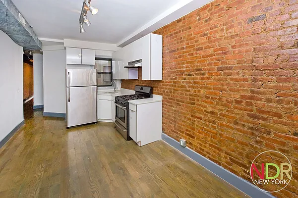 Rented by Next Door Realty NYC | media 2