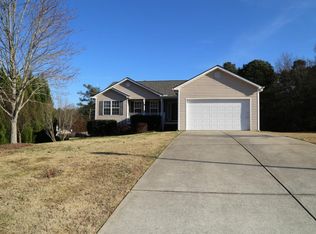375 Glenmoor Pl, Winder, GA 30680