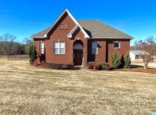 53 Willow Parc Dr, Hayden, AL 35079