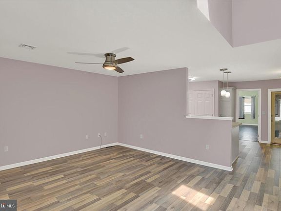 5th image of 7284 Huntingdon St