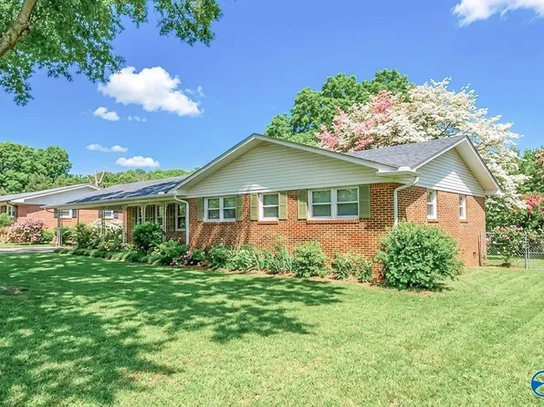 1014 9th St NW, Arab, AL 35016