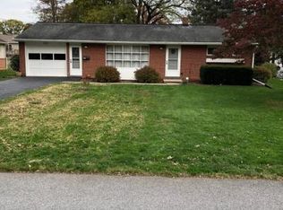 227 Delta St, Mount Joy, PA 17552