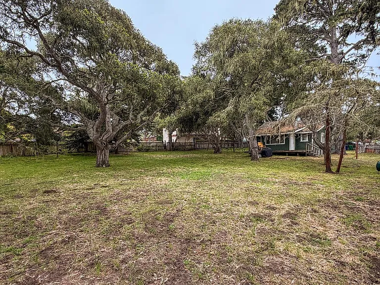 1120 Sinex Ave — Photo 15