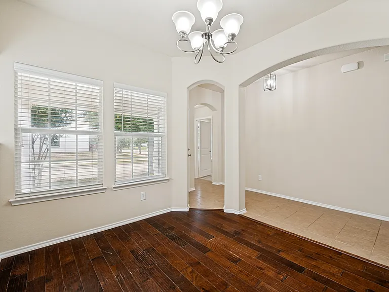 9017 Eagle Dr — Photo 3