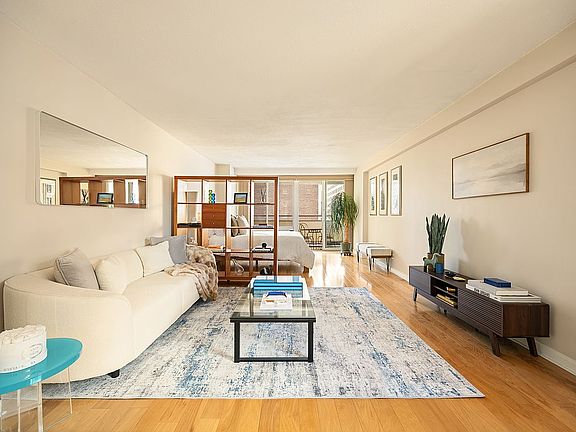 3rd image of 142 E 16th St APT 11B