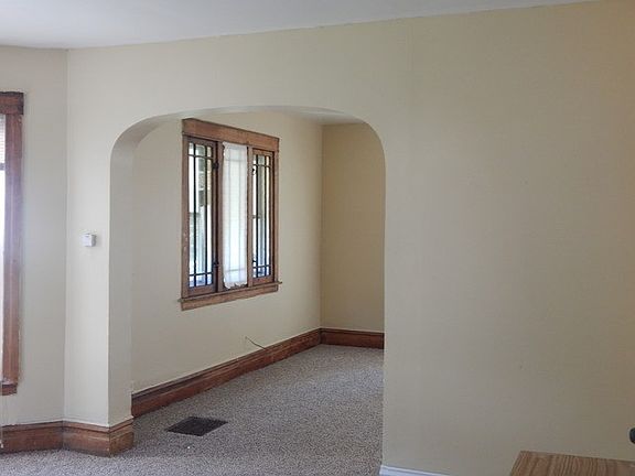 2nd image of 415 S 20th Ave