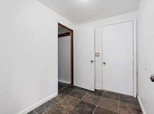 7992 Amor Dr, Clay, NY 13041