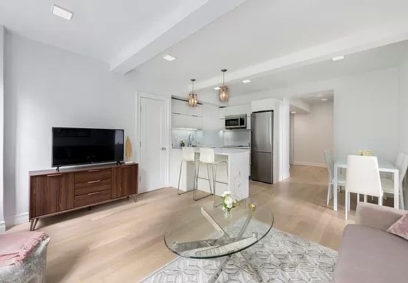 2nd image of 45 Tudor City Pl APT 318
