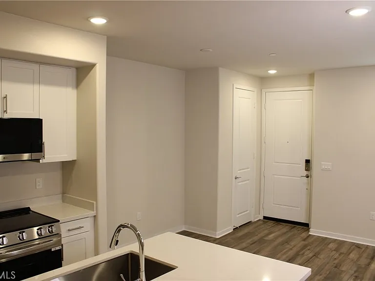 9190 Connolly Way — Photo 6