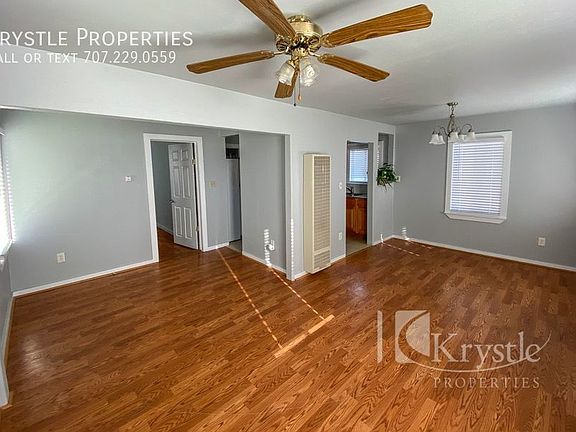 2nd image of 322 Idora Ave