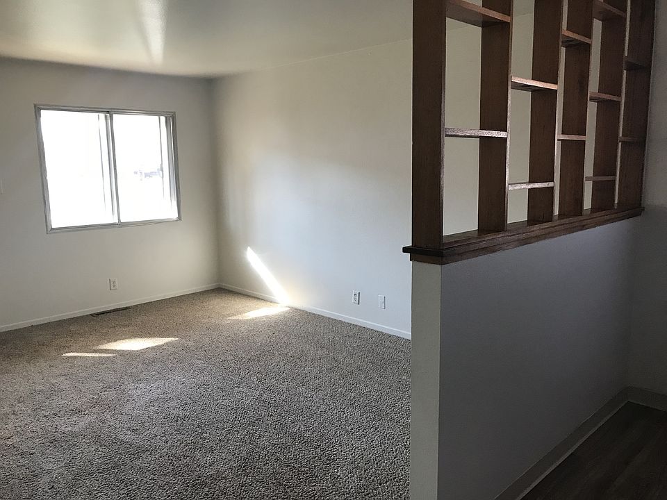 2nd image of 1215 Monroe Ave APT 1