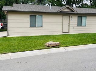 532 W Meadow Creek Cir, Wichita, KS 67204