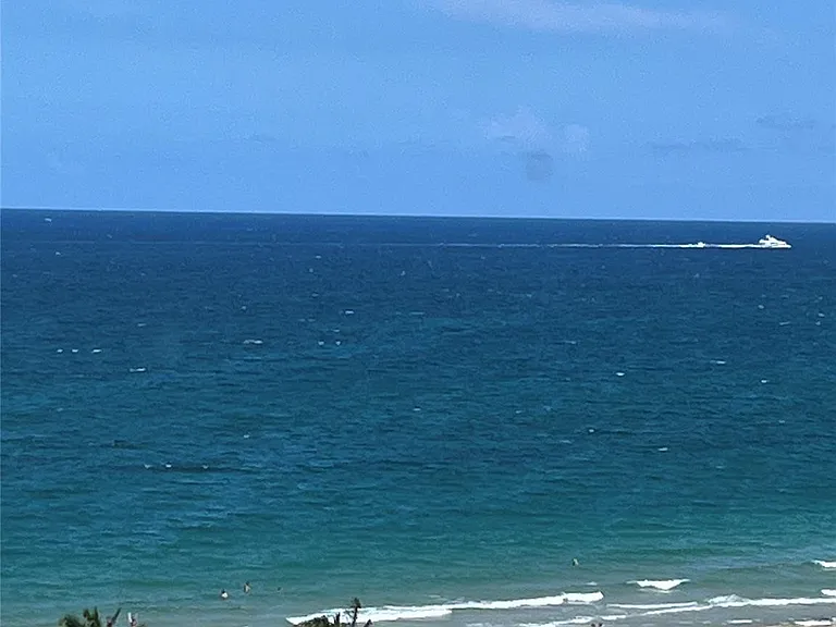 1900 S Ocean Blvd #9R — Photo 2